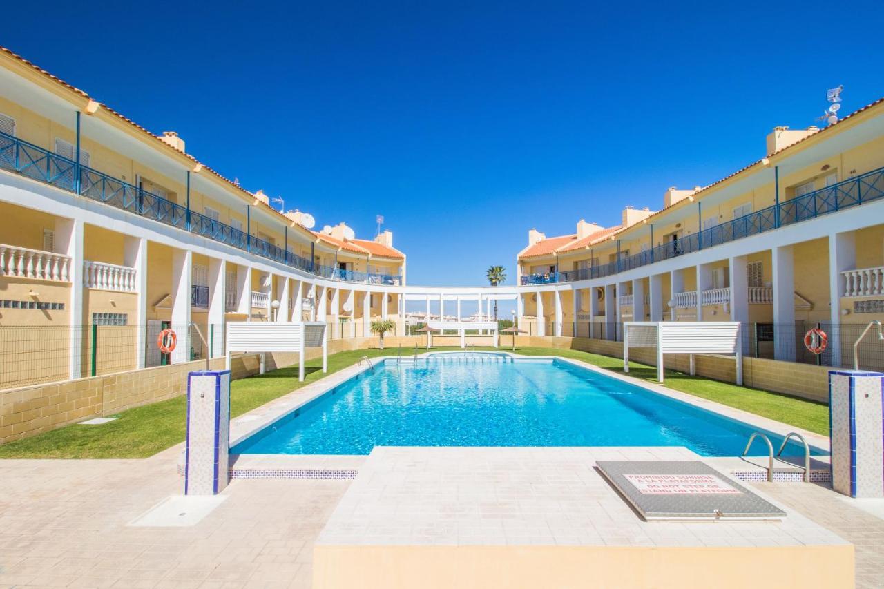 Nice House With Tennis Court,Sports And Playground Torrevieja Bagian luar foto