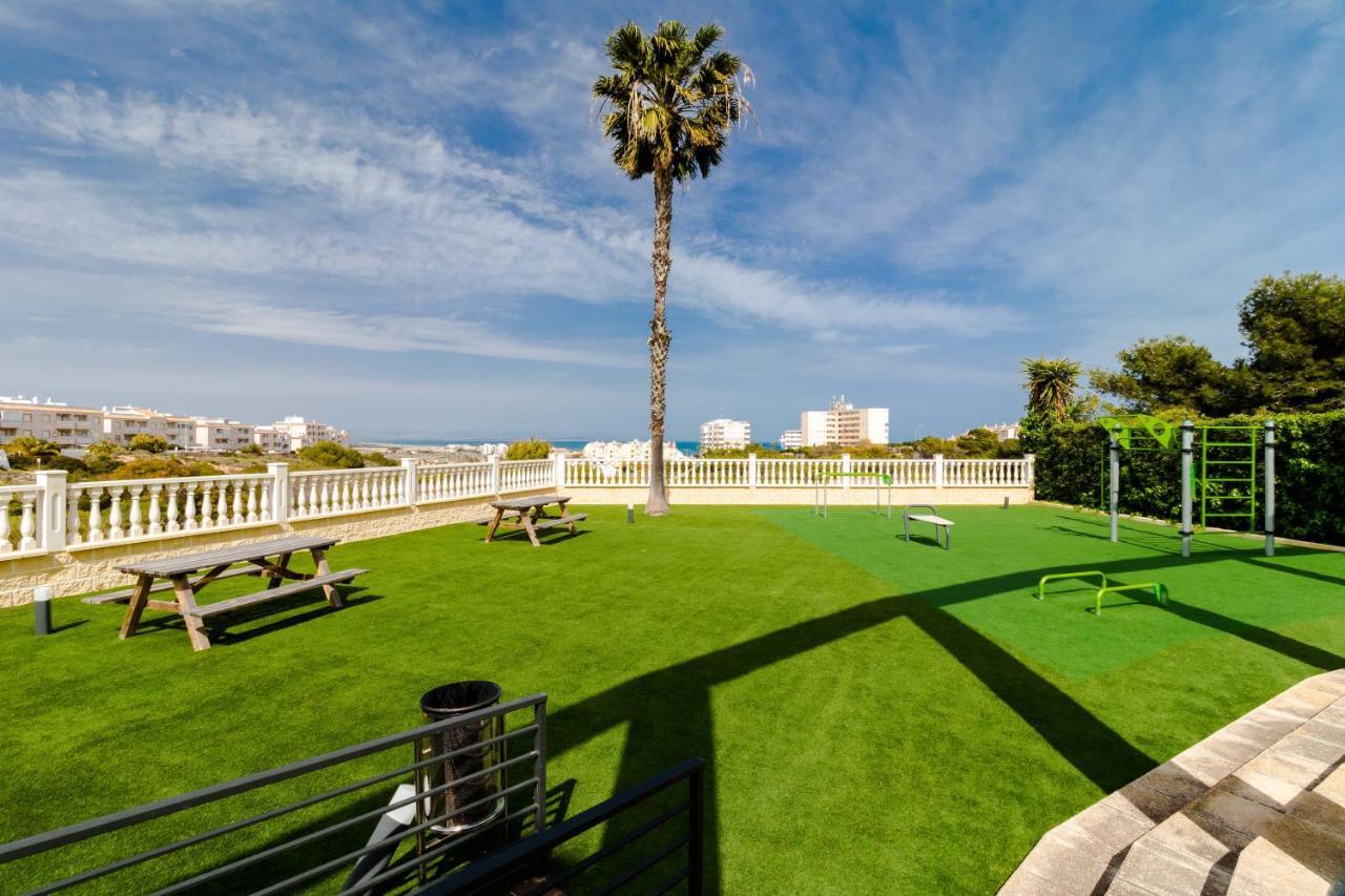 Nice House With Tennis Court,Sports And Playground Torrevieja Bagian luar foto