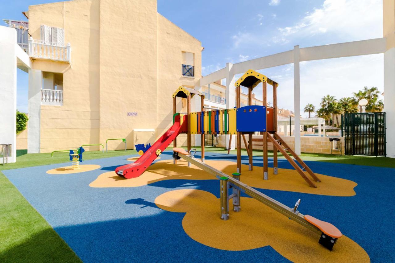 Nice House With Tennis Court,Sports And Playground Torrevieja Bagian luar foto