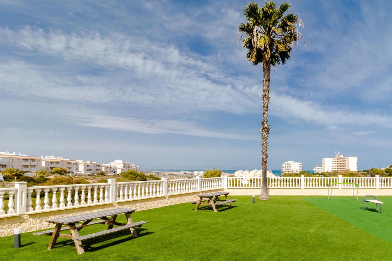 Nice House With Tennis Court,Sports And Playground Torrevieja Bagian luar foto