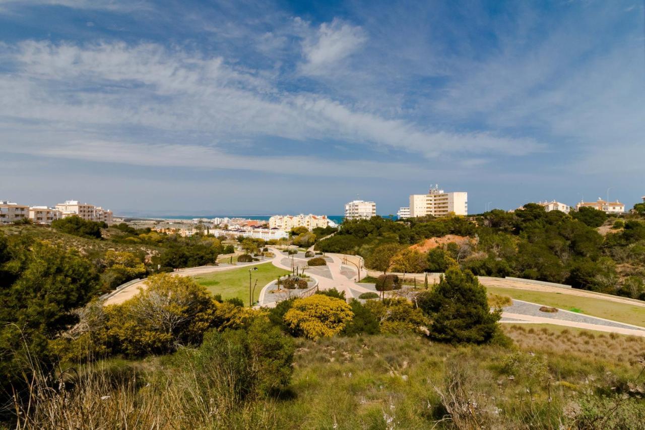 Nice House With Tennis Court,Sports And Playground Torrevieja Bagian luar foto